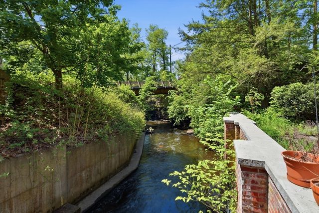 124 College St 2, South Hadley, MA 01075