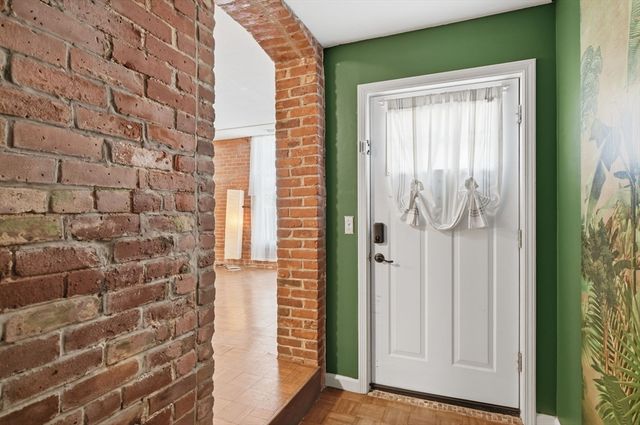 124 College St 2, South Hadley, MA 01075