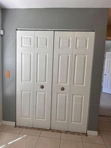 5112 CONROY ROAD 11, Orlando, FL 32811