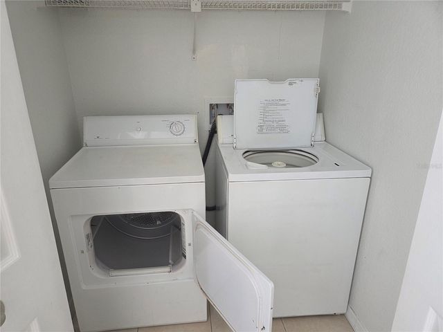 5112 CONROY ROAD 11, Orlando, FL 32811