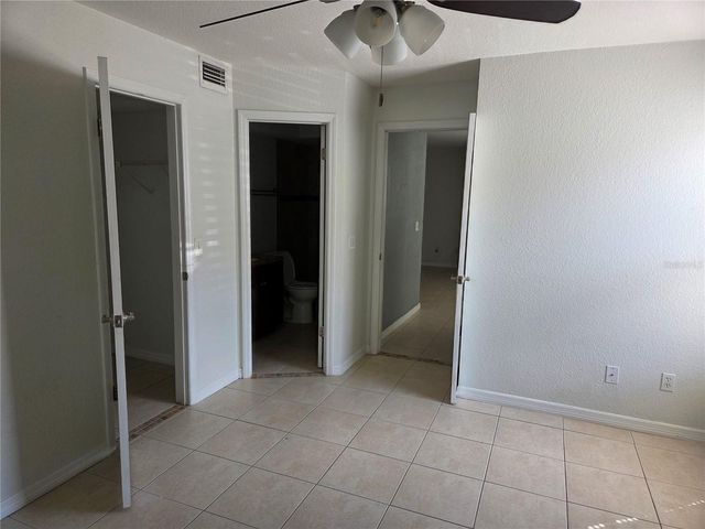 5112 CONROY ROAD 11, Orlando, FL 32811