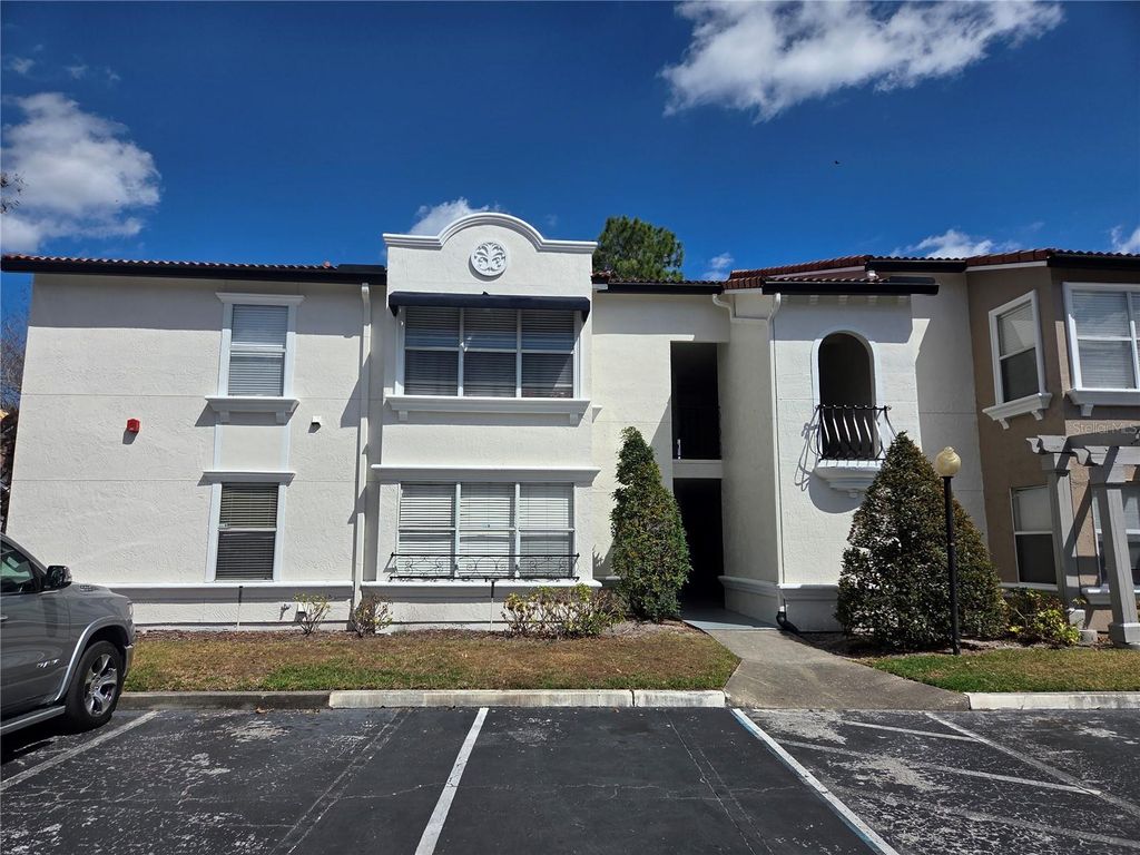 5112 CONROY ROAD 11, Orlando, FL 32811