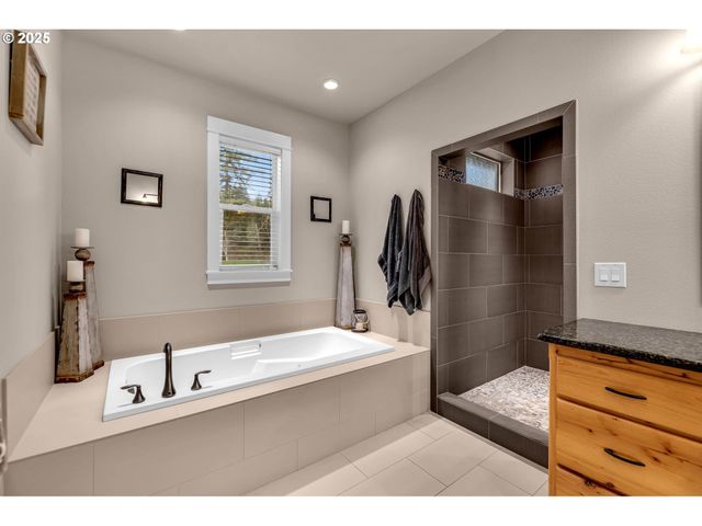 15301 Ne 244TH St, Battle Ground, WA 98604