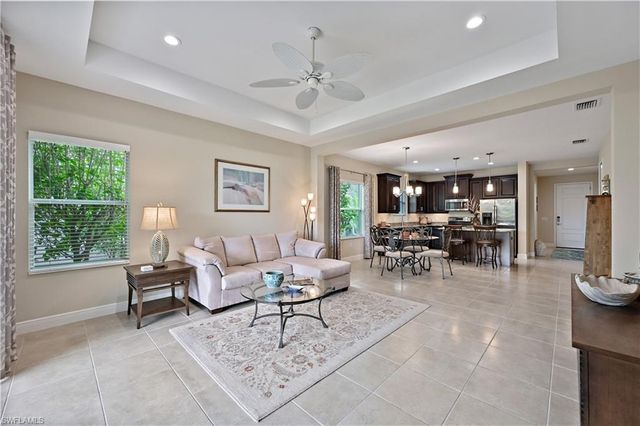 3571 Canopy CIR, Naples, FL 34120