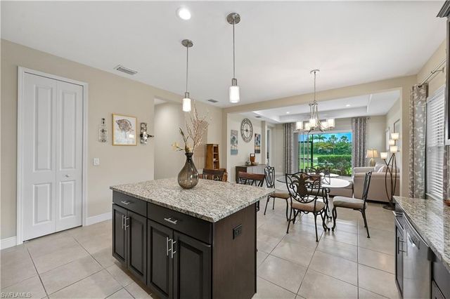 3571 Canopy CIR, Naples, FL 34120