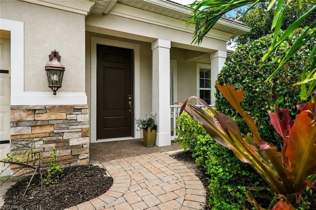 3571 Canopy CIR, Naples, FL 34120