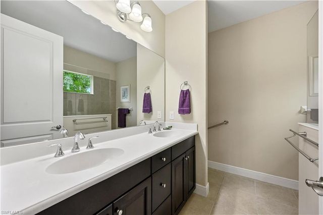3571 Canopy CIR, Naples, FL 34120