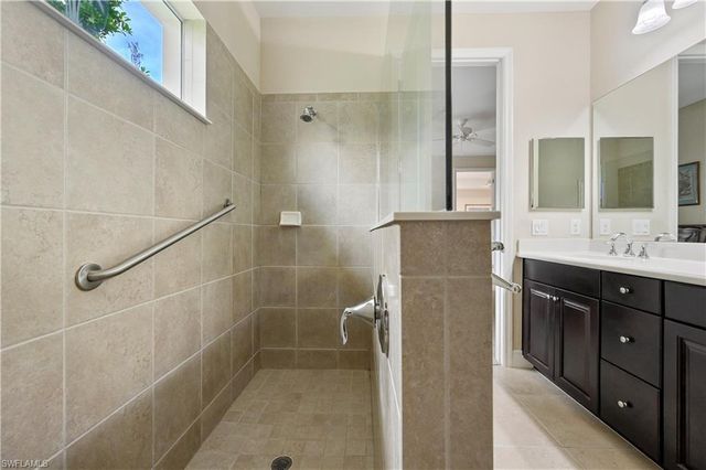 3571 Canopy CIR, Naples, FL 34120