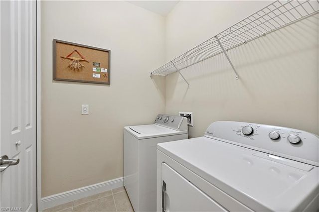 3571 Canopy CIR, Naples, FL 34120