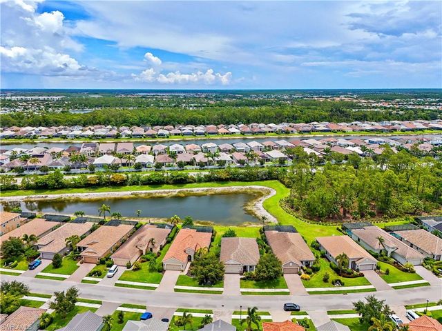 3571 Canopy CIR, Naples, FL 34120