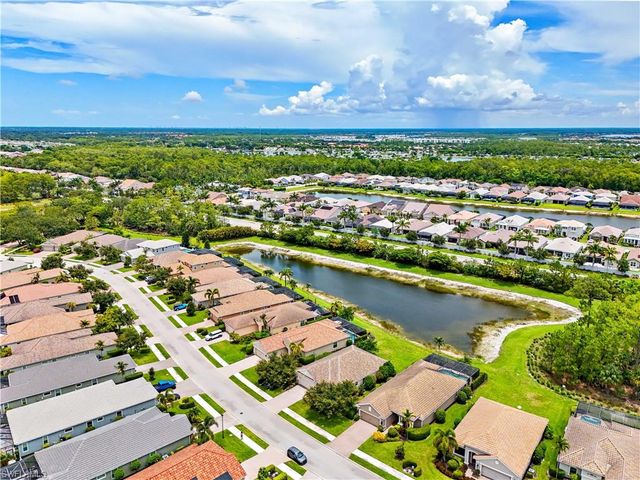 3571 Canopy CIR, Naples, FL 34120