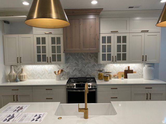 368 N 3250 W, West Point, UT 84015