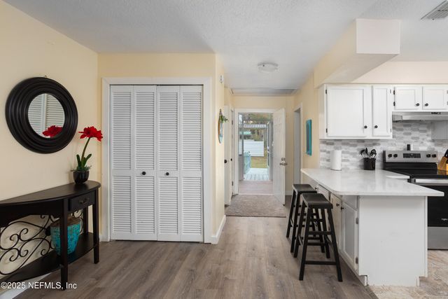 200 1ST Avenue, Welaka, FL 32193