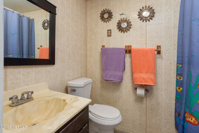 200 1ST Avenue, Welaka, FL 32193