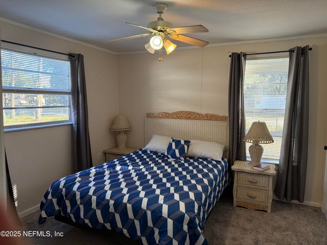 200 1ST Avenue, Welaka, FL 32193