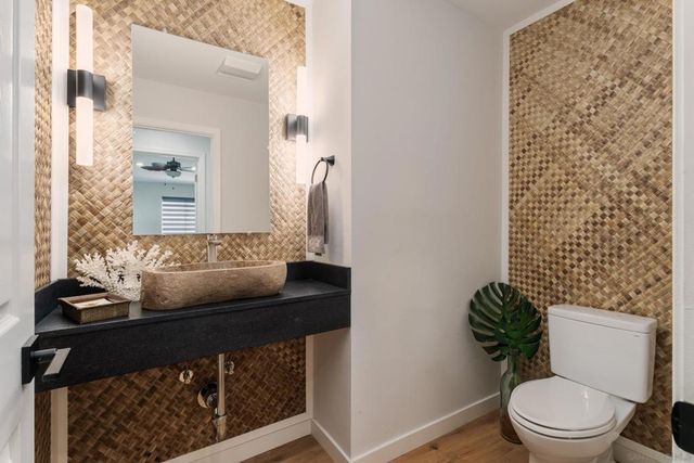 2435 Frankfort, San Diego, CA 92110