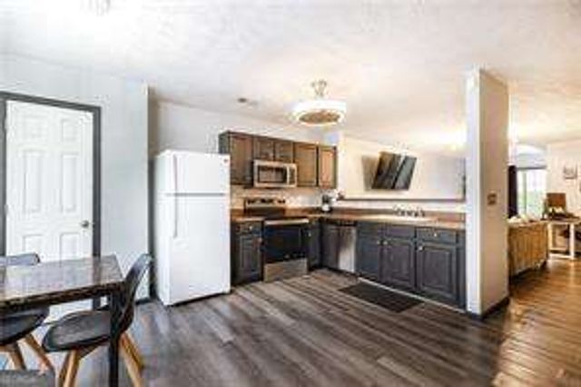 6564 Arbor Gate Drive SW 4, Mableton, GA 30126