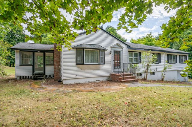 136 Maple Avenue, Atkinson, NH 03811