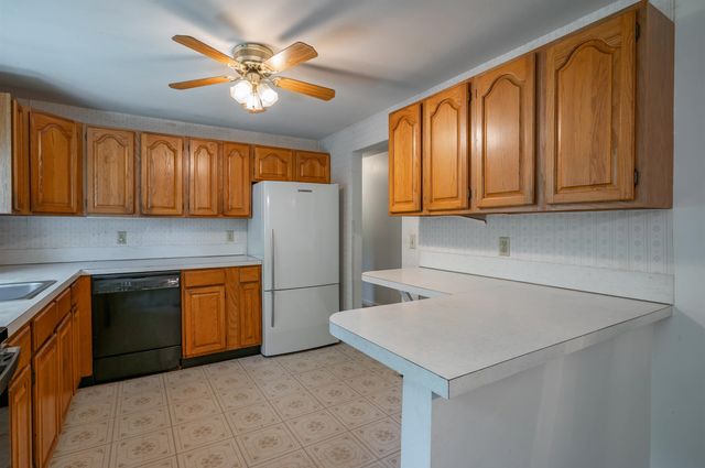 136 Maple Avenue, Atkinson, NH 03811