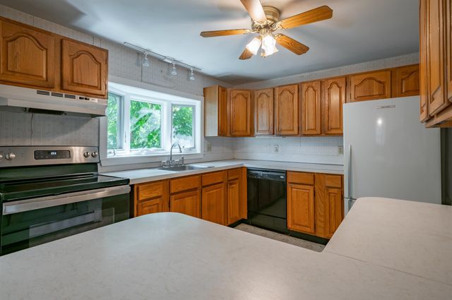 136 Maple Avenue, Atkinson, NH 03811