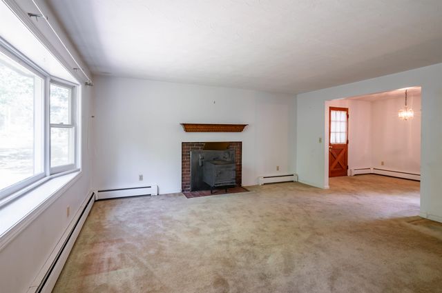 136 Maple Avenue, Atkinson, NH 03811