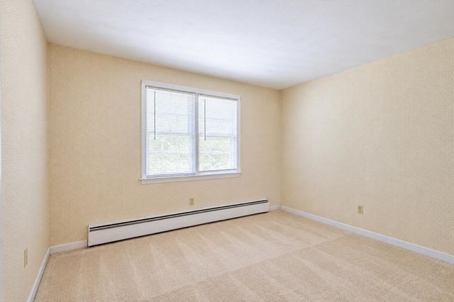 136 Maple Avenue, Atkinson, NH 03811