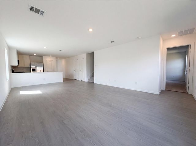 200 Bennett Street, Angleton, TX 77515