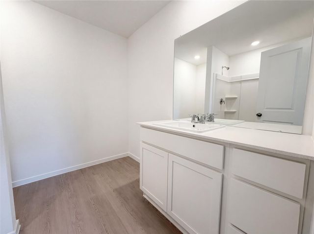 200 Bennett Street, Angleton, TX 77515