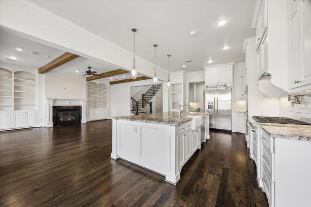 6236 Overbrook Lane, Houston, TX 77057