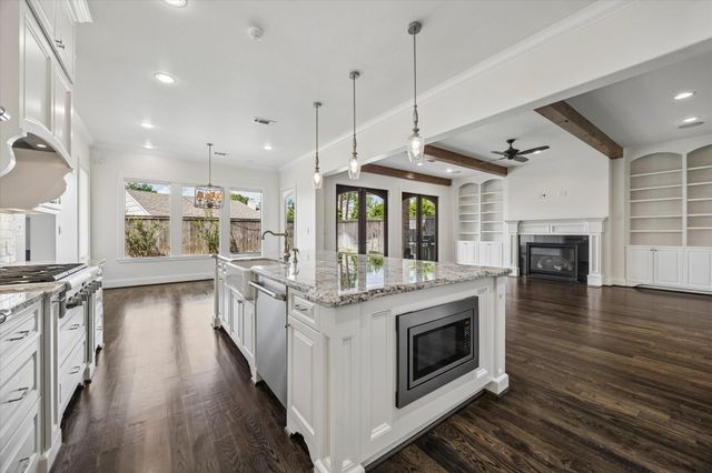 6236 Overbrook Lane, Houston, TX 77057