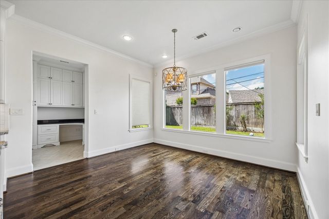 6236 Overbrook Lane, Houston, TX 77057