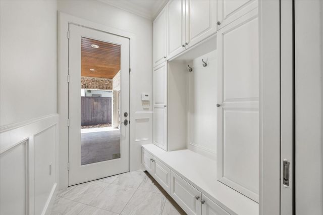 6236 Overbrook Lane, Houston, TX 77057