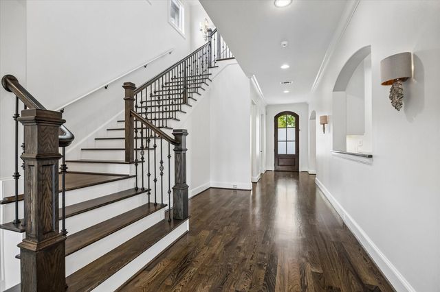 6236 Overbrook Lane, Houston, TX 77057