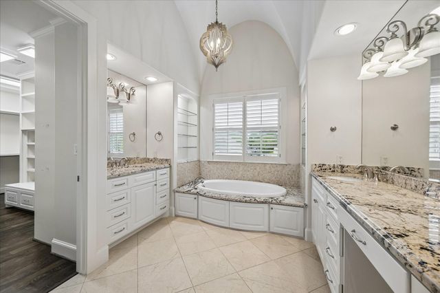 6236 Overbrook Lane, Houston, TX 77057