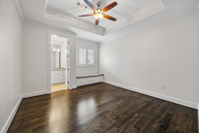 6236 Overbrook Lane, Houston, TX 77057