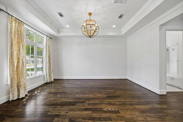 6236 Overbrook Lane, Houston, TX 77057