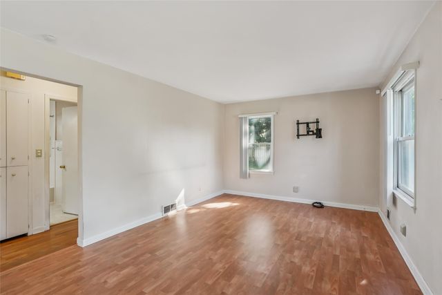 608 E Virginia Avenue, Des Moines, IA 50315