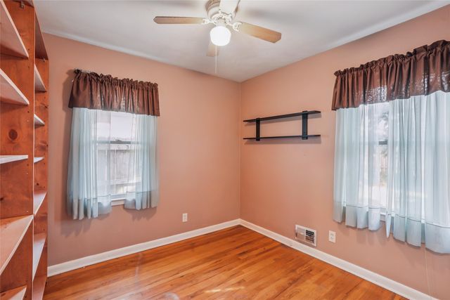 608 E Virginia Avenue, Des Moines, IA 50315