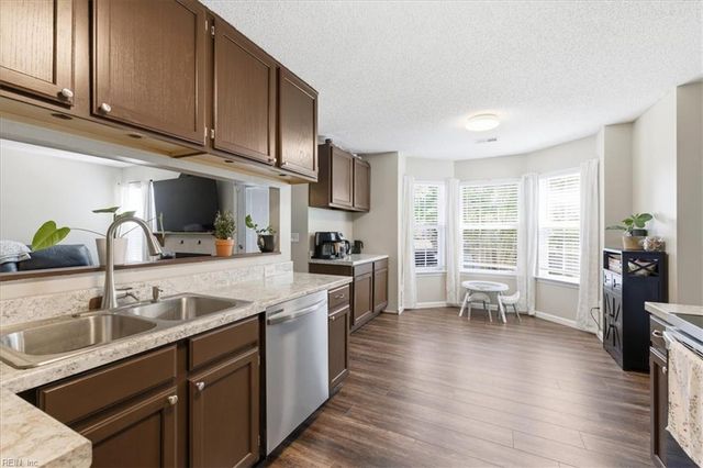117 Lancelot DR, Suffolk, VA 23434