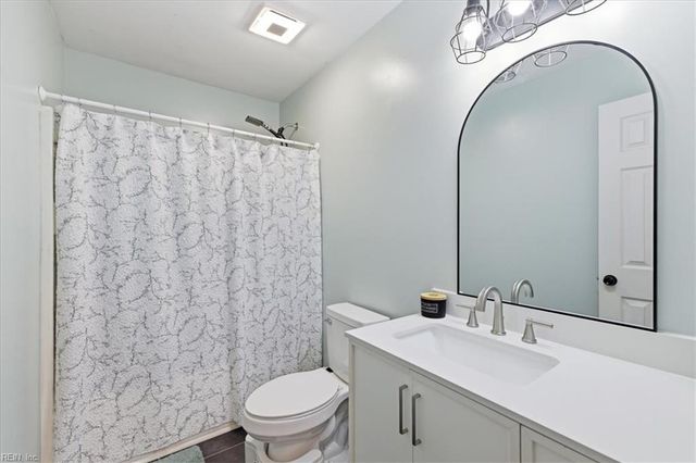 117 Lancelot DR, Suffolk, VA 23434