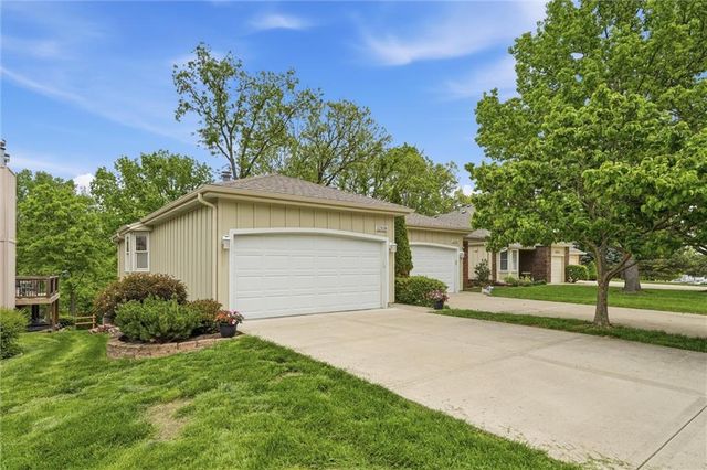 12338 W 105TH Terrace, Overland Park, KS 66215