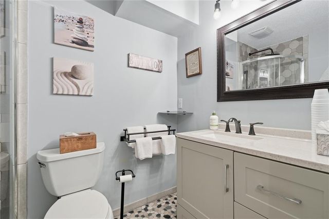 12338 W 105TH Terrace, Overland Park, KS 66215