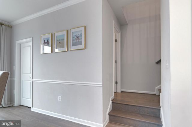 18245 SUMMIT POINTE DR, Triangle, VA 22172