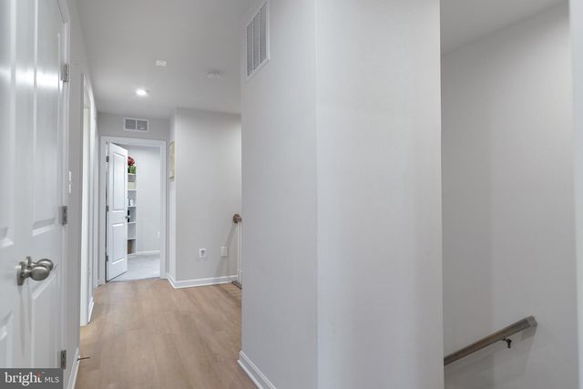 18245 SUMMIT POINTE DR, Triangle, VA 22172