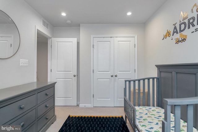 18245 SUMMIT POINTE DR, Triangle, VA 22172