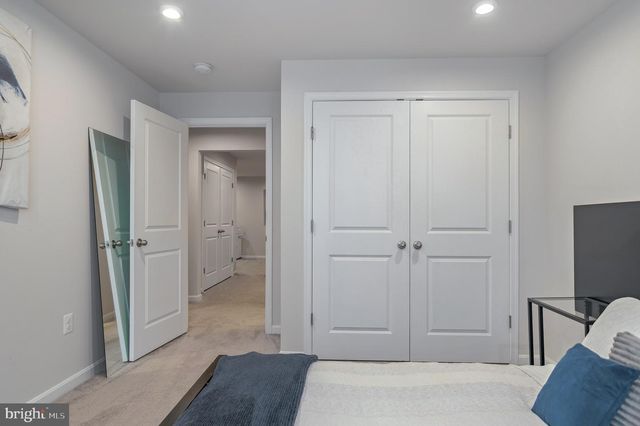 18245 SUMMIT POINTE DR, Triangle, VA 22172