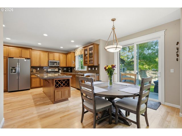 4913 E MASTERS Dr, Newberg, OR 97132