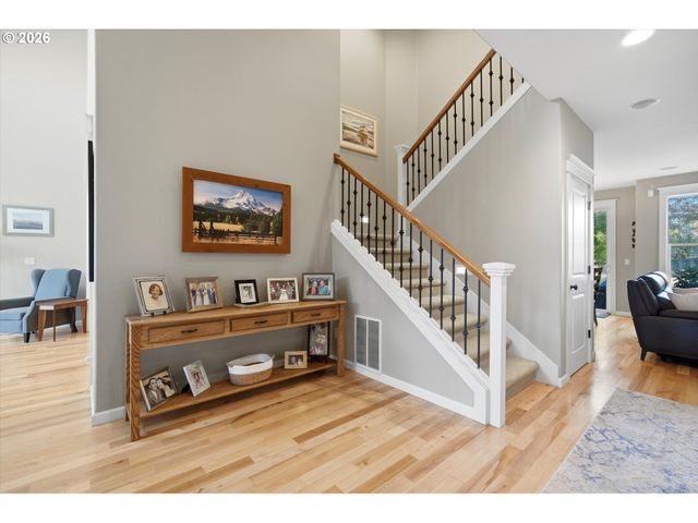 4913 E MASTERS Dr, Newberg, OR 97132