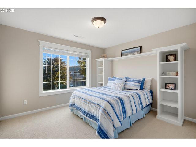 4913 E MASTERS Dr, Newberg, OR 97132