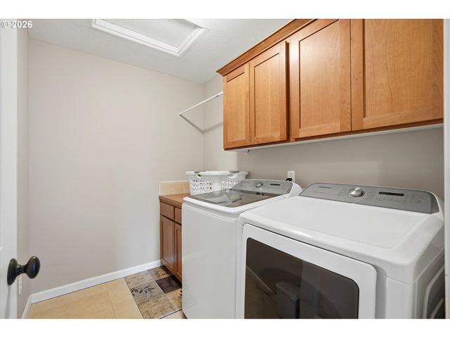 4913 E MASTERS Dr, Newberg, OR 97132